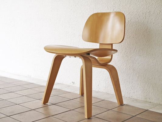 チャールズ & レイ・イームズ Charles & Ray Eames DCW ダイニングチェア プライウッド リプロダクト品 A ◇