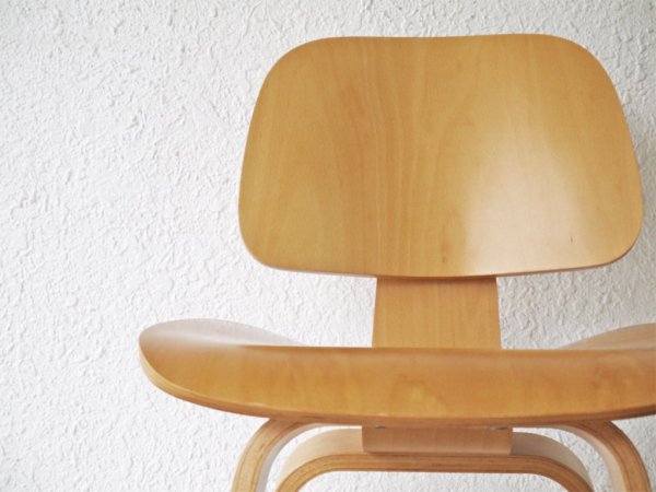 チャールズ & レイ・イームズ Charles & Ray Eames DCW ダイニングチェア プライウッド リプロダクト品 B ◇