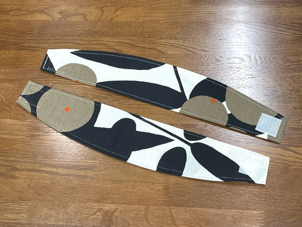 アルメダール Almedahls スールト・サ・ルーヴァン Surt sa raven キツネとブドウ カーテン 2枚組 182× 242cm アストリッド・サンペ デザイン 北欧 ●