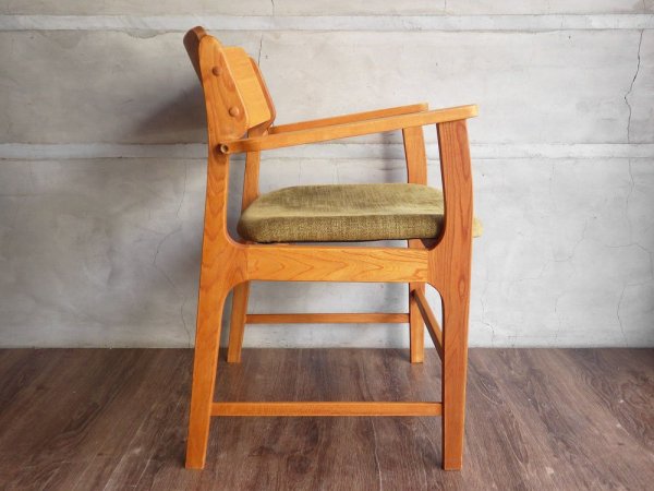 モモナチュラル Momo Natural ジル アームチェア JILL ARM CHAIR ニレ材 ファブリック リーフグリーン 定価:23,000円 ♪