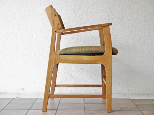 モモナチュラル Momo Natural マーレ アームチェア MARE ARM CHAIR アルダー材 ファブリック リーフグリーン 定価￥23,000- B ◇