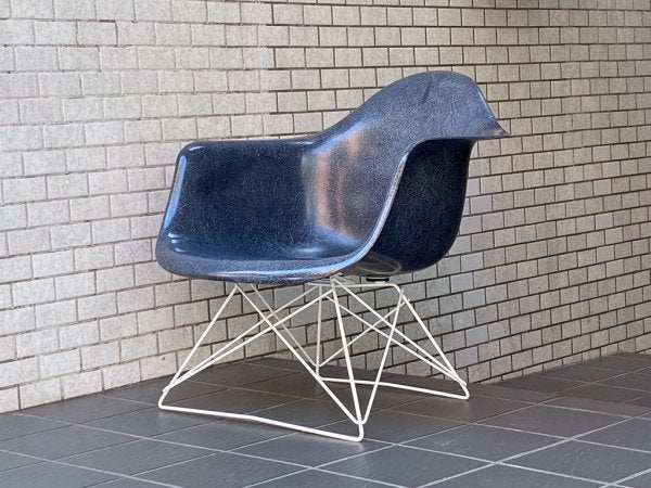 ハーマンミラー Herman Miller アームシェルチェア LAR 現行FRP製 ネイビー キャッツクレイドル ラウンジベース C&R イームズ ■