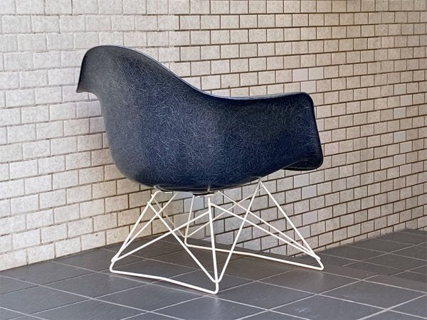 ハーマンミラー Herman Miller アームシェルチェア LAR 現行FRP製 ネイビー キャッツクレイドル ラウンジベース C&R イームズ ■