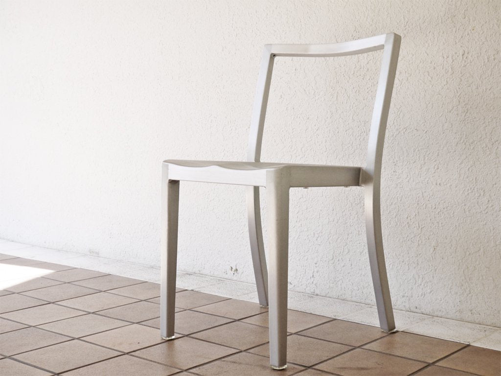 エメコ emeco アイコンチェア ICON CHAIR フィリップ・スタルク Philippe Starck デザイン アルミニウム 光沢なし 米国 定価￥138,600- ◇