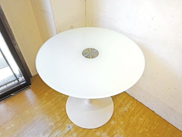 ボーコンセプト Bo Concept NEW YORK ニューヨークテーブル ダイニングテーブル ラウンドテーブル シルクホワイトガラス モダンデザイン 定価 :￥125,200- ★