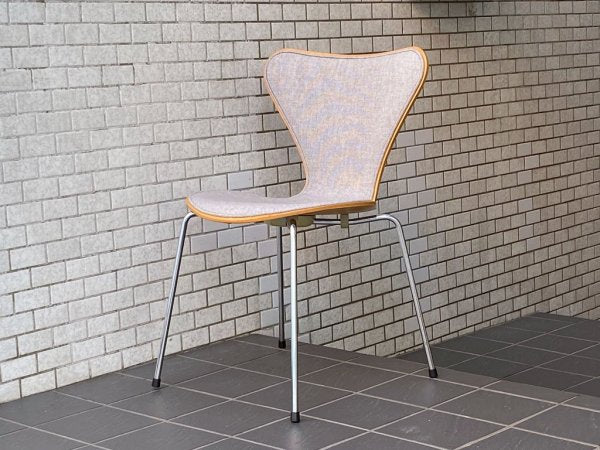 フリッツハンセン Fritz Hansen ビンテージ セブンチェア ビーチ フロントパティング ライトグレー アルネ・ヤコブセン スタッキングチェア 北欧家具 デンマーク B ■