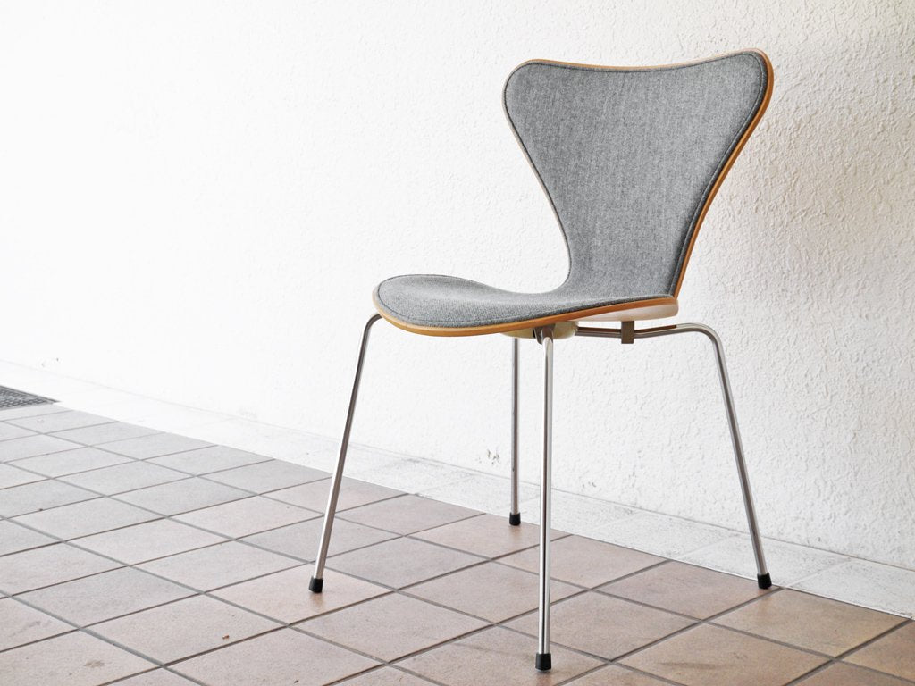 フリッツハンセン Fritz Hansen セブンチェア フロントパティング新品張替品 NC126 グレー アルネ・ヤコブセン Arne Jacobsen デンマーク 北欧家具 B ◇