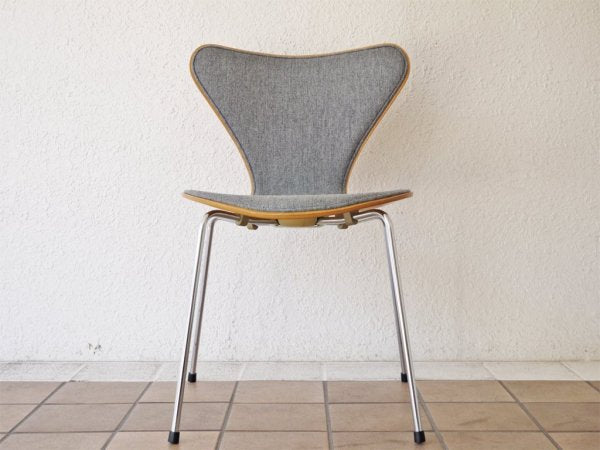 フリッツハンセン Fritz Hansen セブンチェア フロントパティング新品張替品 NC126 グレー アルネ・ヤコブセン Arne Jacobsen デンマーク 北欧家具 A ◇