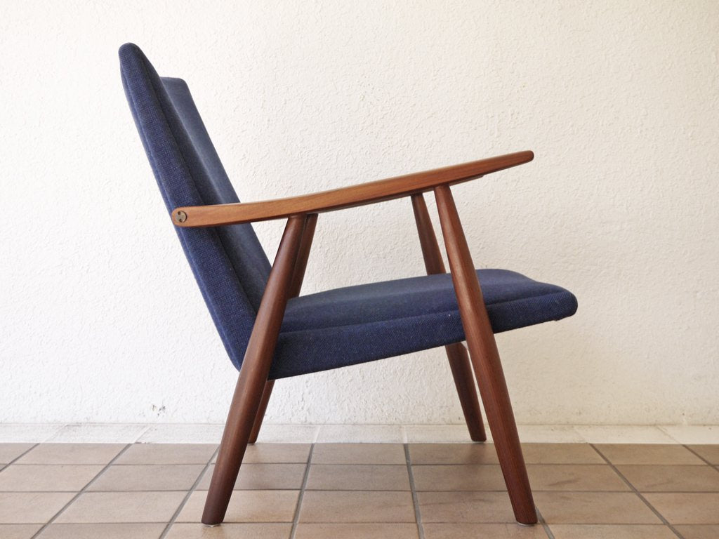 ゲタマ GETAMA GE260 ビンテージ イージーチェア ハンス・J・ウェグナー Hans.J.Wegner ウォールナット無垢材 ネイビーファブリック 北欧 デンマーク ◇