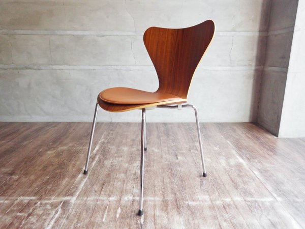 フリッツハンセン Fritz Hansen セブンチェア ナッツナチュラル インテンスレザーシートクッション付き アルネ・ヤコブセン Arne Jacobsen 廃番カラー デンマーク 北欧家具 ♪