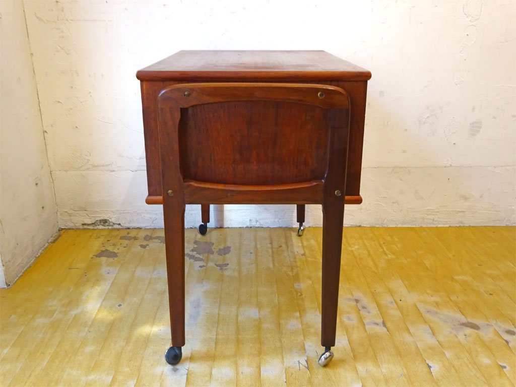 デンマーク ビンテージ DENMARK VINTAGE ソーイング トローリー Sewing Trolley チーク材 ナイトテーブル 2ドロワー ワゴン 裁縫 ★