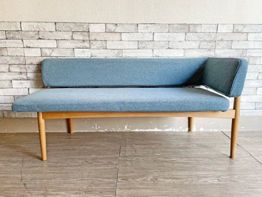 モモナチュラル MOMO Natural ブリック BRICK BENCH COUCH 片アーム バックレスト ベンチソファ アルダー無垢材 ファブリック カバーリング仕様 現状品 ●