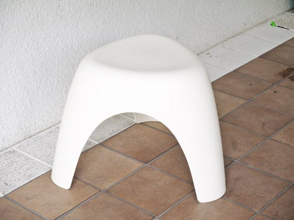 ヴィトラ Vitra エレファントスツール Elephant Stool ポリプロピレン製 ホワイト 柳宗理 ミッドセンチュリー MoMA 永久収蔵品 美品 ◇