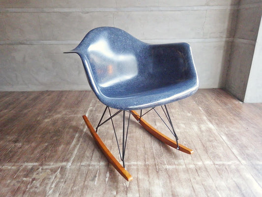 ハーマンミラー Herman Miller 現行FRP製 アームシェルチェア ネイビー ロッカーベース C&Rイームズ ミッドセンチュリー ♪