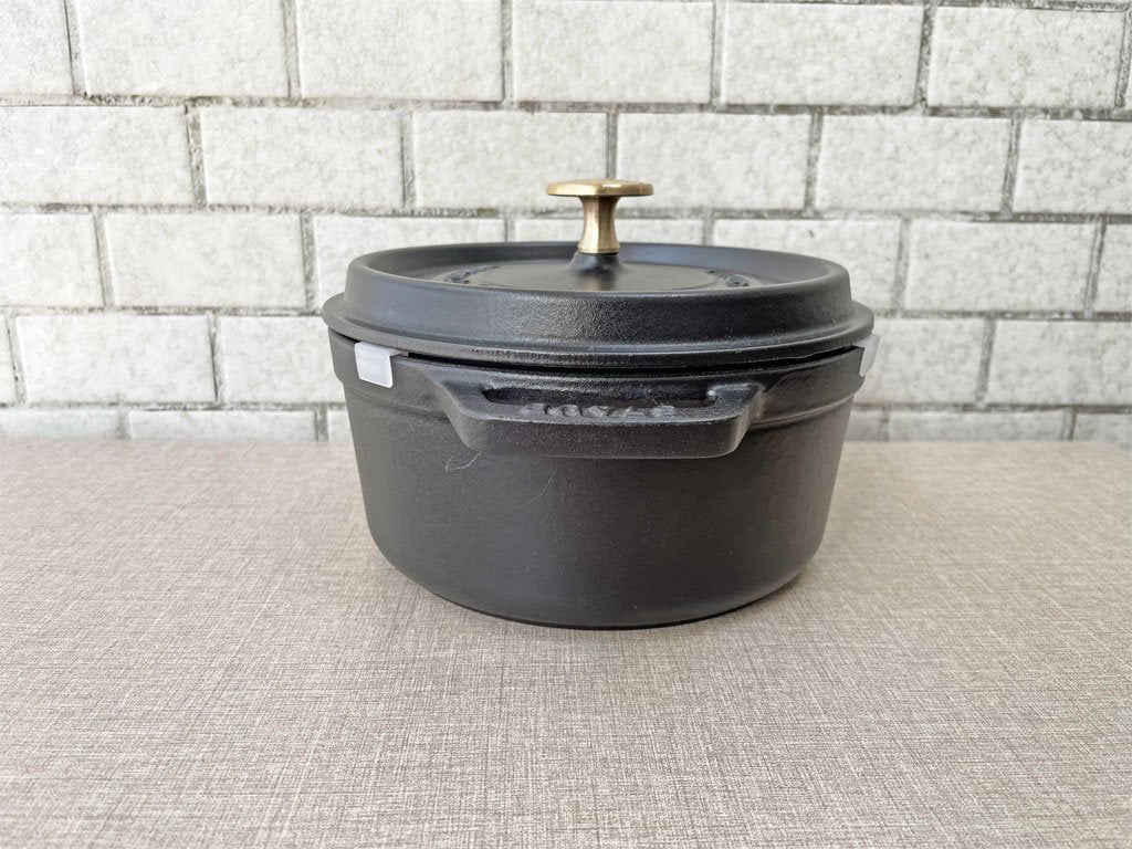 ストウブ Staub ピコ ココット ラウンド 両手鍋 ホーロー鍋 ブラック 18cm フランス ■
