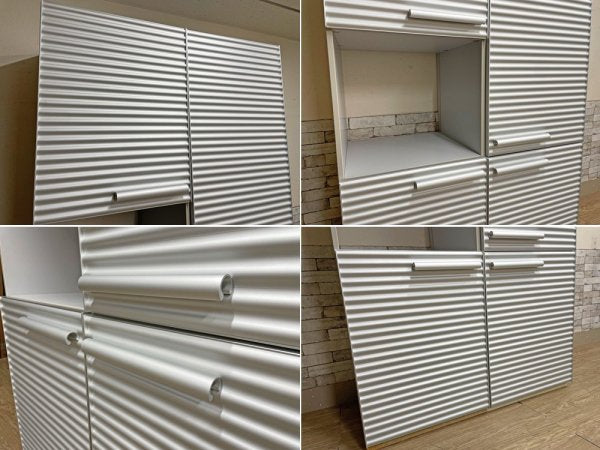 イタリアデザイン アルミニウムドア ガラス棚木製キャビネット 左右セット ●