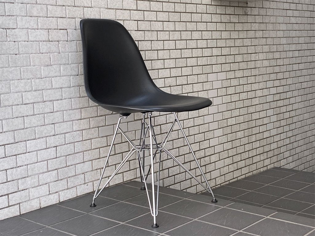 ヴィトラ vitra. サイドシェルチェア エッフェルベース DSR ブラックＳ ポリプロピレン製 C&Rイームズ ミッドセンチュリー ■