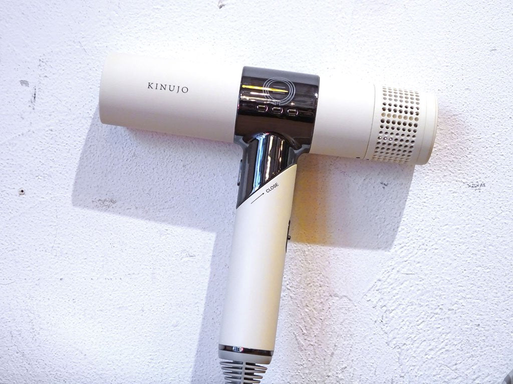 キヌージョ KINUJO ヘアドライヤー KH001 Hair Dryer コンパクト ホワイト 2021年 グッドデザイン賞受賞 ★