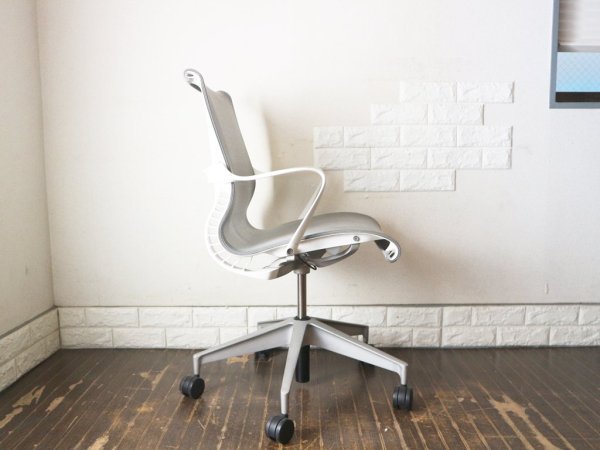 ハーマンミラー Herman Miller セトゥーチェア Setu Chair マルチパーパスチェア グレー メッシュシート 5本脚タイプ  定価￥99,000- 現状品 ◎