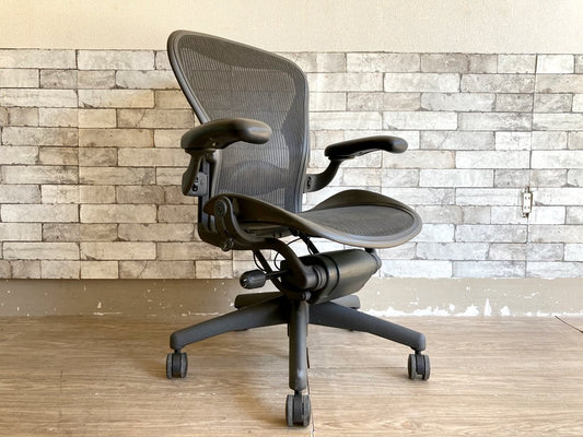 ハーマンミラー Herman Miller アーロンチェア Aeron Chair Bサイズ ランバーサポート フル装備 デスクチェア オフィス ●