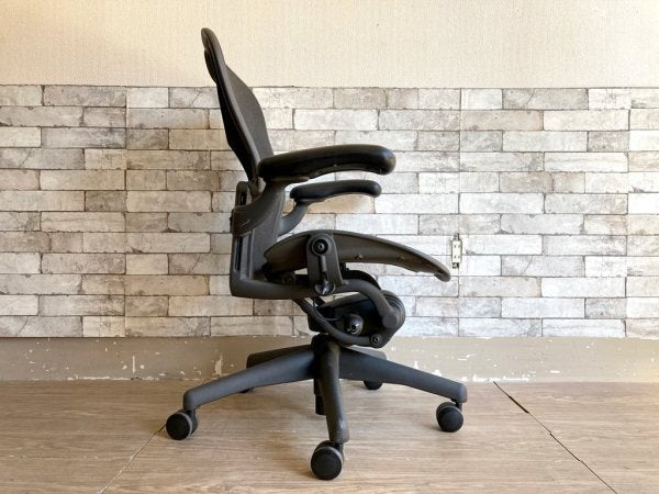 ハーマンミラー Herman Miller アーロンチェア Aeron Chair Bサイズ ランバーサポート フル装備 デスクチェア オフィス ●