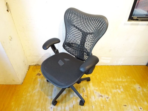 ハーマンミラー Herman Miller ミラチェア Mirra Chair ブラック×グラファイトカラー メッシュシート デスクチェア スタジオ7.5 生産終了品 ★