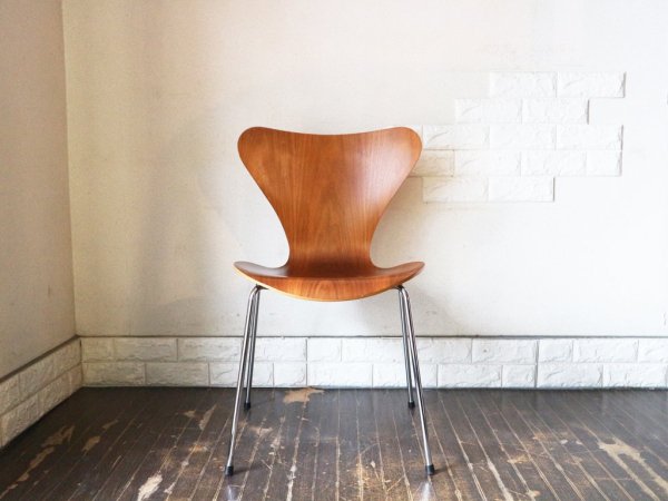 フリッツハンセン Fritz Hansen セブンチェア Seven Chair アルネヤコブセン Arne Jacobsen ナッツ 廃盤カラー デザイナーズ ◎