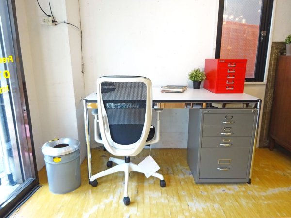 ハラーシステム USM Haller ハラーテーブル カンファレンス ワーキングテーブル ダイニングテーブル 高さ調整機能 アジャスター付 ホワイト ★