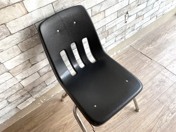 バルコ VIRCO チェア 9000 Chair スタッキングチェア ブラック プラスチックシート × スチール脚 米国家具 ミッドセンチュリーデザイン 定価￥14,300- ●