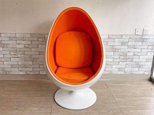 ヘンリック・ソー・ラーセン Henrik Thor-Larsen オヴァリアエッグチェア Ovalia Egg Chair ホワイト×オレンジ スペースエイジ ●