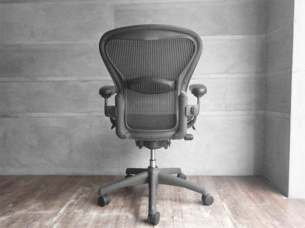 ハーマンミラー Herman Miller アーロンチェア Aeron Chair Bサイズ ランバーサポート グラファイトベース フル装備 デスクチェア オフィス 現状品 ♪