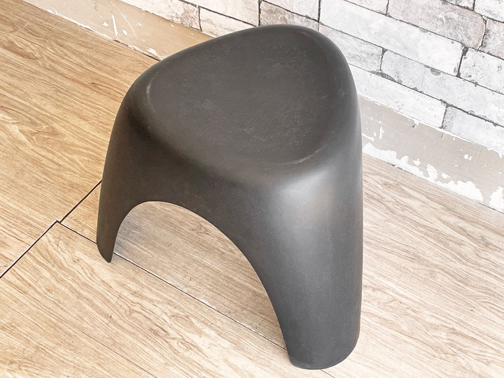 ヴィトラ vitra. エレファントスツール Elephant Stool ポリプロピレン製 ブラック 柳宗理 ミッドセンチュリー MoMA 永久収蔵品 現状品 ●