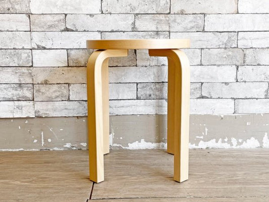 アルテック Artek スツール Stool 60 リノリウム オリーブ 4本脚 アルヴァ・アアルト スコープ scope 別注カラー フィンランド 北欧家具 ●