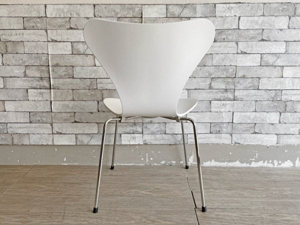 フリッツハンセン Fritz Hansen セブンチェア ホワイトラッカー アルネ・ヤコブセン デンマーク 北欧家具 2007年製 A ●