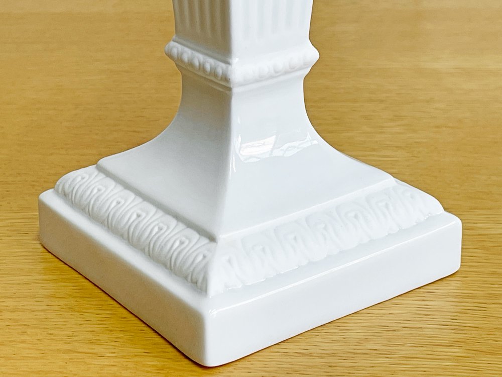ロイヤルコペンハーゲン Royal Copenhagen ホワイト White キャンドルスタンド 燭台 ライオンレリーフ 箱付 デンマーク 北欧雑貨 B ●