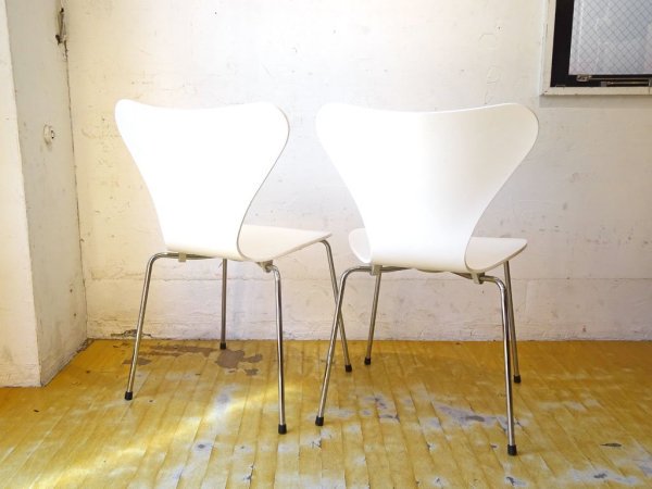 フリッツハンセン Fritz Hansen セブンチェア ホワイトラッカー アルネ・ヤコブセン デンマーク 北欧家具 2007年製 B ★