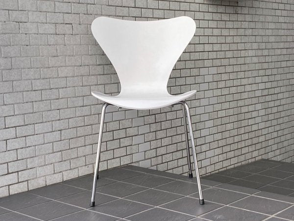 フリッツハンセン Fritz Hansen セブンチェア ホワイトラッカー アルネ・ヤコブセン スタッキングチェア 北欧家具 デンマーク ■