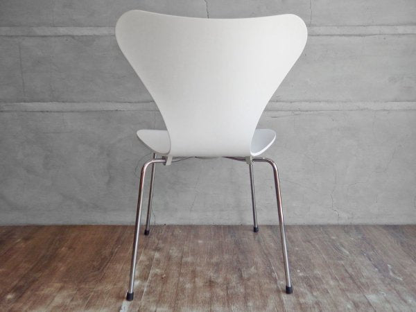 フリッツハンセン Fritz Hansen セブンチェア ホワイトラッカー アルネ・ヤコブセン デンマーク 北欧家具 2007年製 B ♪