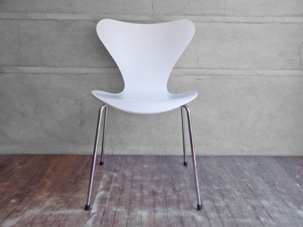 フリッツハンセン Fritz Hansen セブンチェア ホワイトラッカー アルネ・ヤコブセン デンマーク 北欧家具 2007年製 A ♪