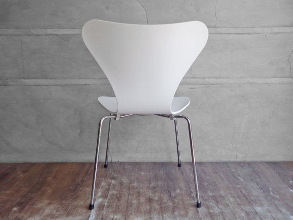 フリッツハンセン Fritz Hansen セブンチェア ホワイトラッカー アルネ・ヤコブセン デンマーク 北欧家具 2007年製 A ♪