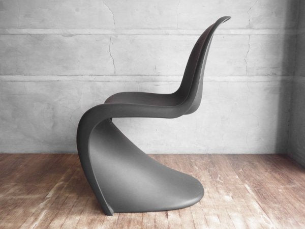 ヴィトラ vitra パントンチェア Panton Chair ブラック ヴァーナー・パントン Verner Panton スタッキングチェア スペースエイジ ミッドセンチュリー ♪