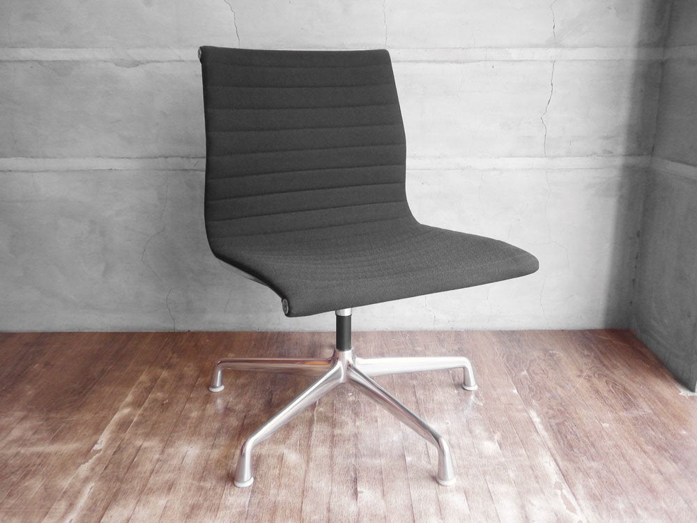 ハーマンミラー Herman Miller アルミナムグループ サイドチェア 5本脚 アームレス ローバック クレープファブリック リコリッシュ C&Rイームズ ♪