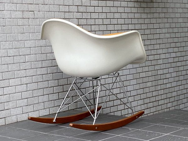 ハーマンミラー Herman Miller アームシェルチェア 現行FRP製 アプホルスター イエロー ファブリック ロッカーベース C&Rイームズ ■