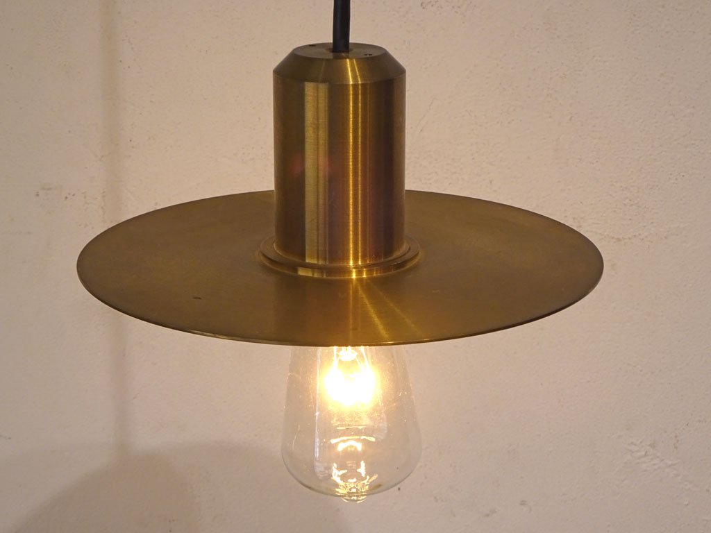 ニューライトポタリー NEW LIGHT POTTERY バレットフラットシェード 鋳物 削り出し真鍮 Bullet flat shade150 brass ペンダントライト★