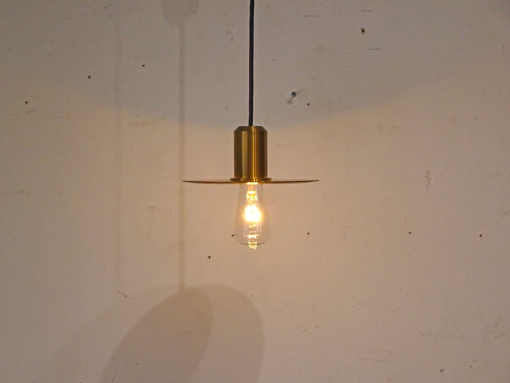 ニューライトポタリー NEW LIGHT POTTERY バレットフラットシェード 鋳物 削り出し真鍮 Bullet flat shade150 brass ペンダントライト★