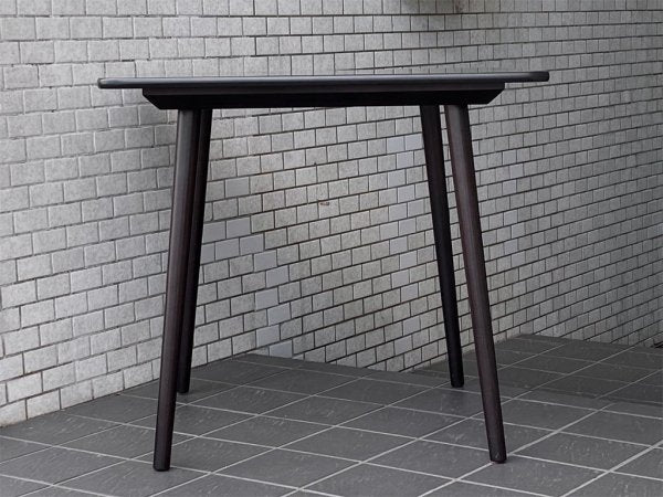 トン TON イロニカ Ironica ウィンザー　ダイニングテーブル ビーチ材 ウェンジ スクエア トーネット THONET ■