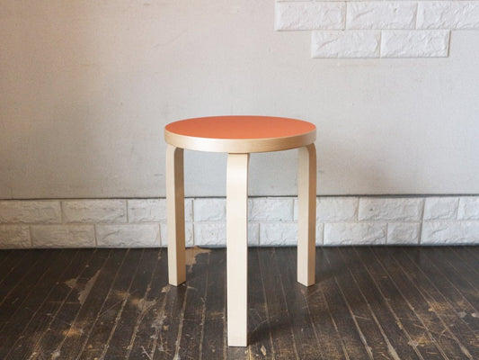 アルテック Artek スツール Stool 60 リノリウム オレンジブラスト 3本脚 アルヴァ・アアルト スコープ scope 別注カラー フィンランド 北欧家具 ◎