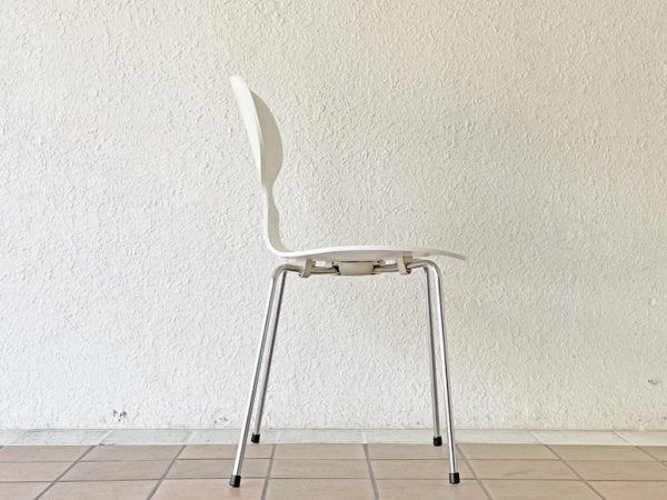 フリッツハンセン Fritz Hansen アントチェア ANT CHAIR アルネ ヤコブセン カラードアッシュ ホワイト 4本脚 アリンコチェア 北欧 デンマーク ◇