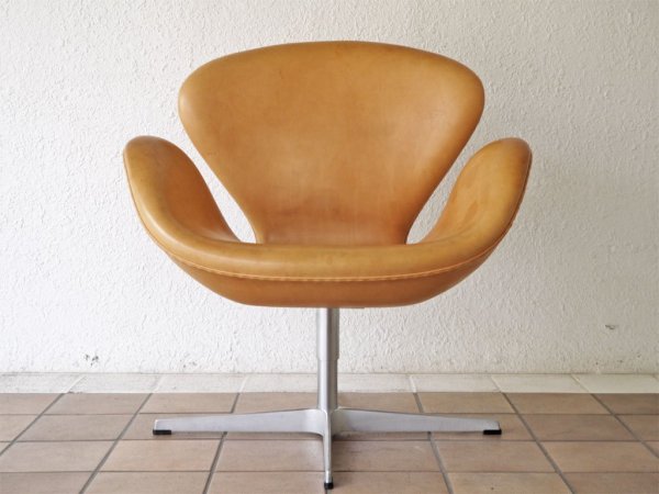 フリッツハンセン Fritz Hansen スワンチェア SWAN chair 3320 ナチュラルレザー アルネ ヤコブセン Arne Jacobsen 北欧 デンマーク ◇