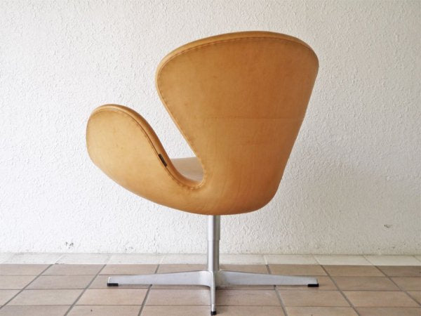 フリッツハンセン Fritz Hansen スワンチェア SWAN chair 3320 ナチュラルレザー アルネ ヤコブセン Arne Jacobsen 北欧 デンマーク ◇